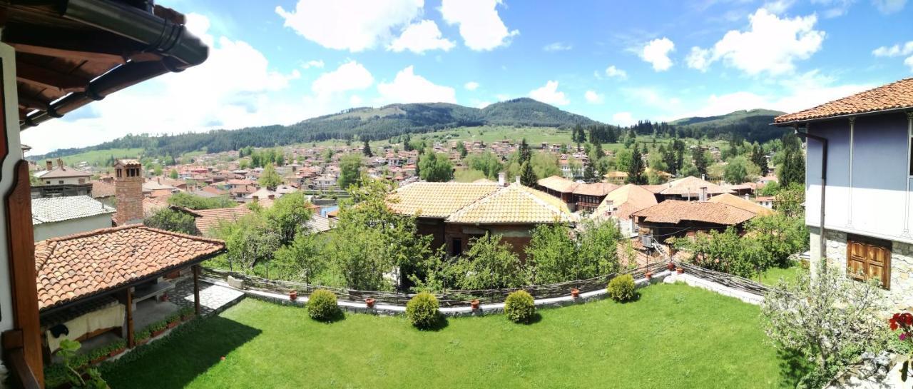 Hotel Радкината Къща Kopriwschtiza Exterior foto